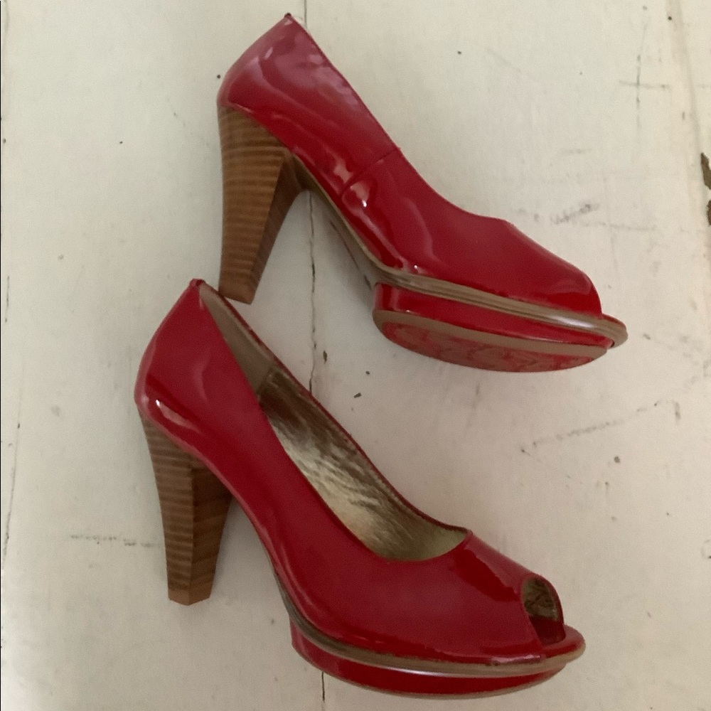 Söfft lipstick new red platform heels leather size 6 5.5